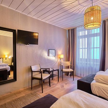 Hotel Roter Hahn Регенсбург Экстерьер фото